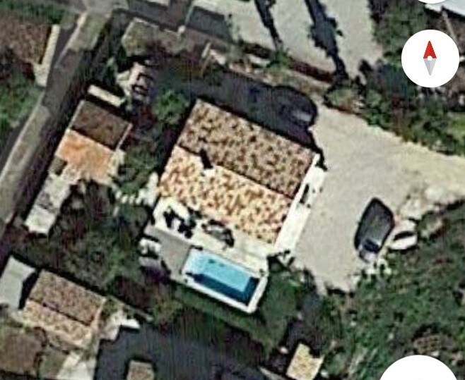 普罗旺斯房屋。花园和泳池