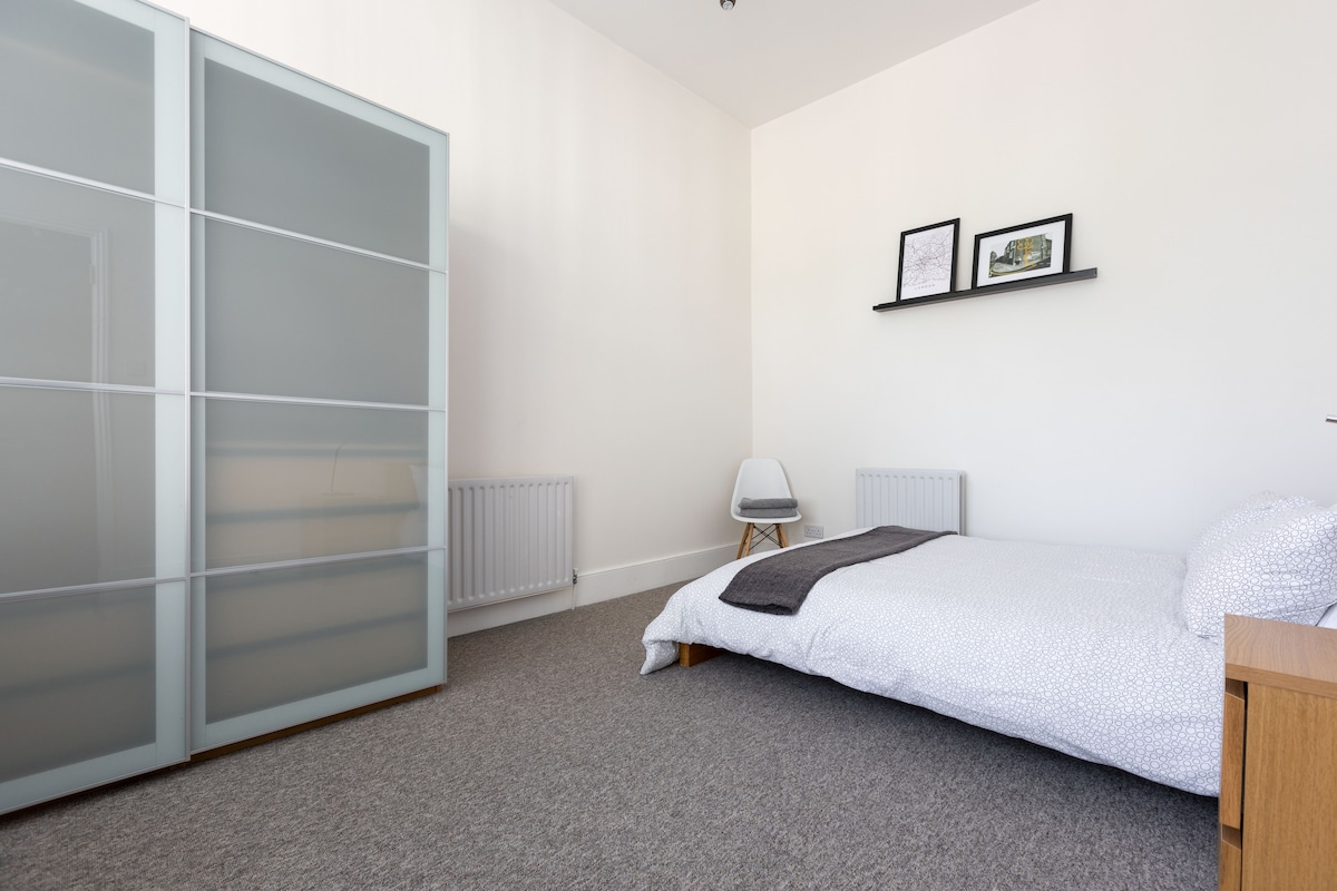 Two bed flat Islington
