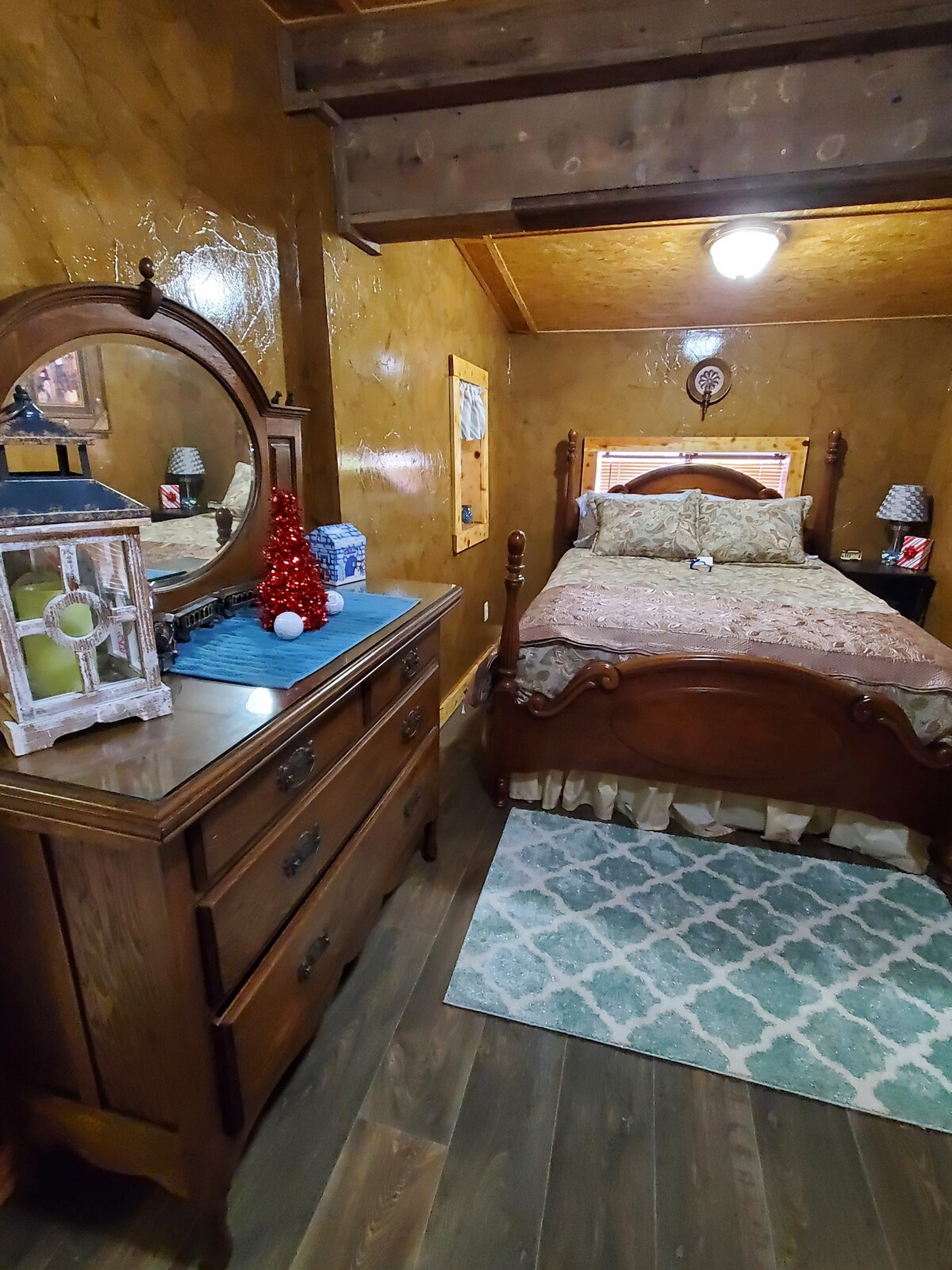 带私人热水浴缸的舒适单卧室小木屋！