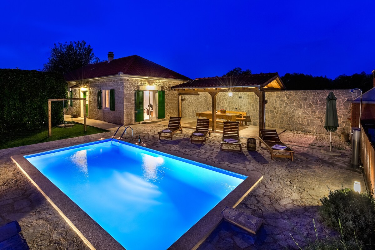 Krka National park holiday house with pool