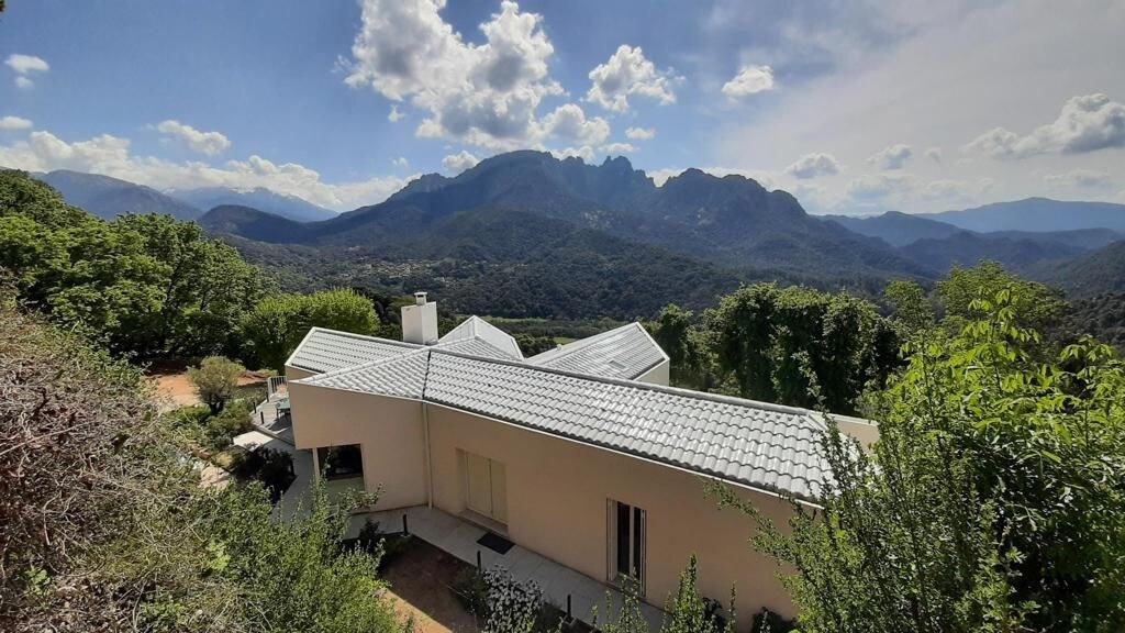 Villa d'architecte, piscine privative, Vico Corse