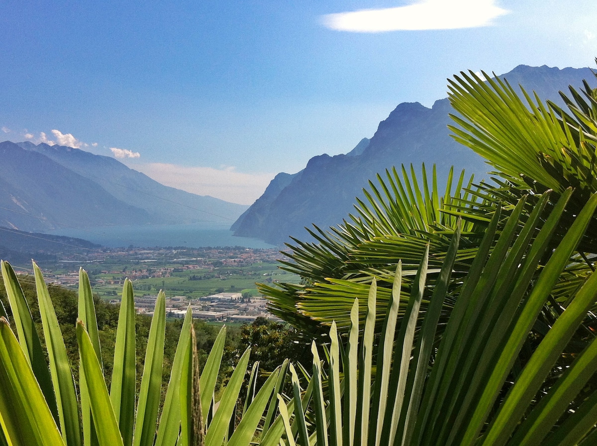 加尔达湖（ Lake Garda ）的独一无二和美景