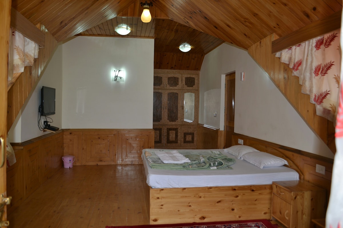 Three bedrooms cottage Manali