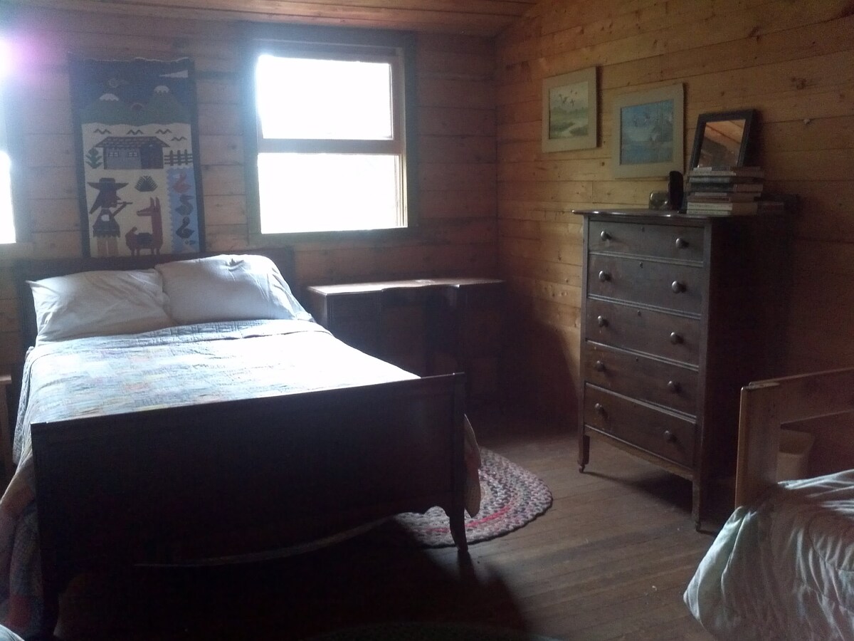 Classic Lakefront Adirondack Lodge
