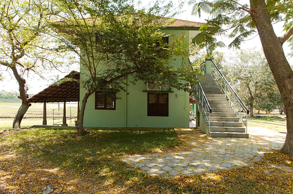 Tranquille Lakeshore Villa Pondicherry