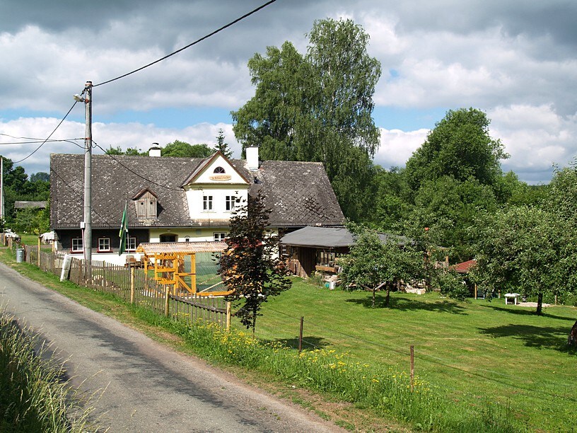 U Kostelnička ，在Broumov附近步行和骑车