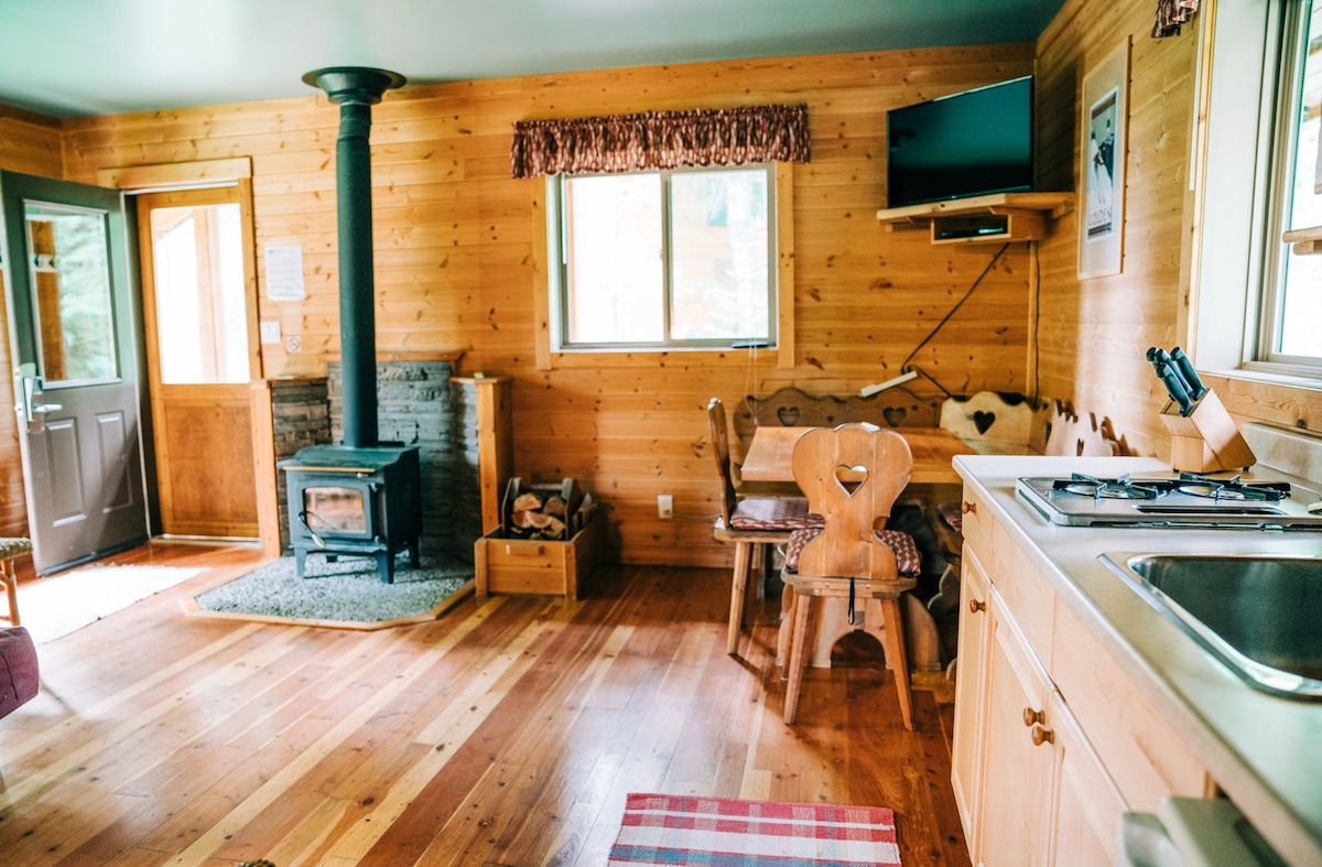 Porcupine Chalet at Hillside Lodge