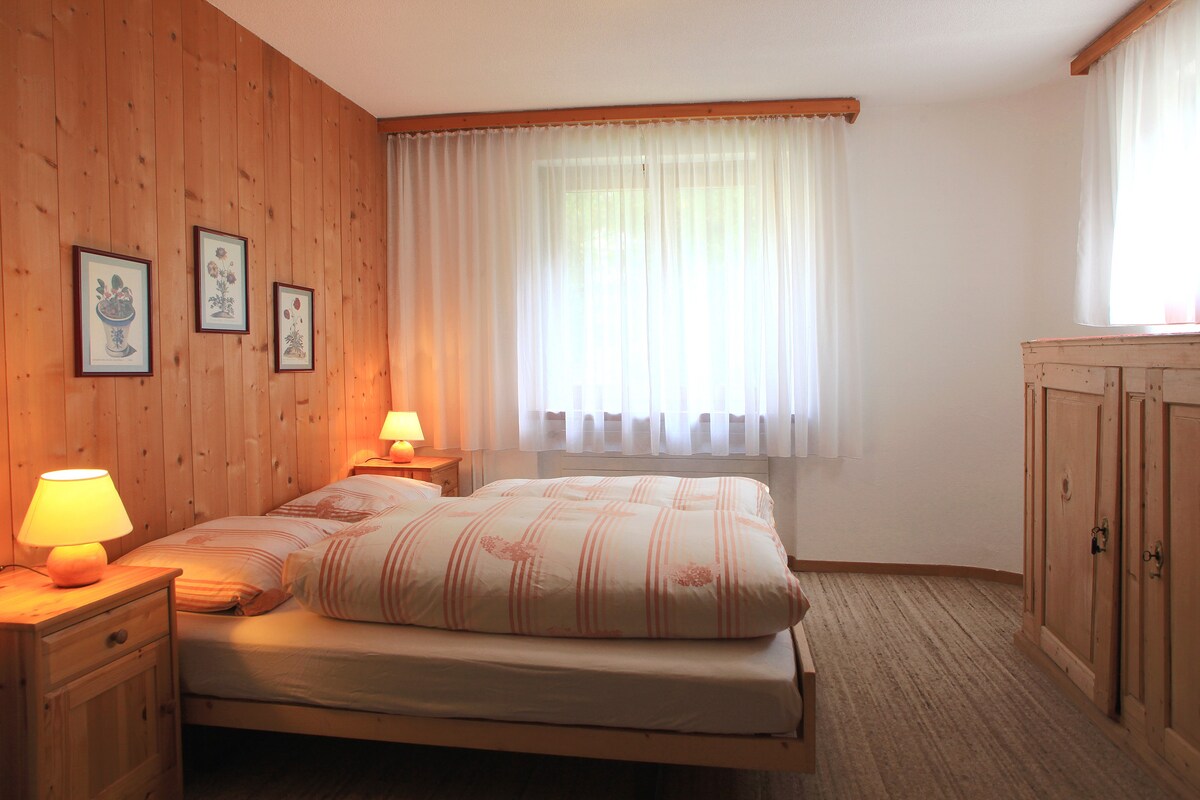 4间半客房公寓， 3间卧室，位于达沃斯市中心（ Central Davos ）