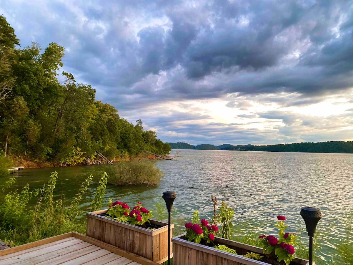 Stone Bridge Cove Lower Level Walkout Douglas Lake