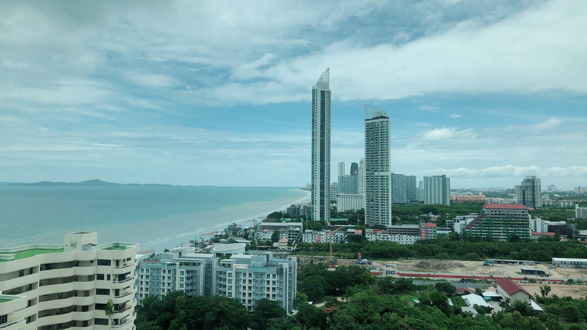 2卧室，毗邻海滩，芭提雅Veranda酒店公寓（ Veranda Residence Pattaya ） ，可观赏海景