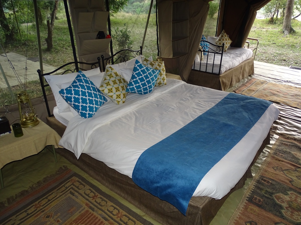 Maasai Mara exclusive-use luxury tented camp