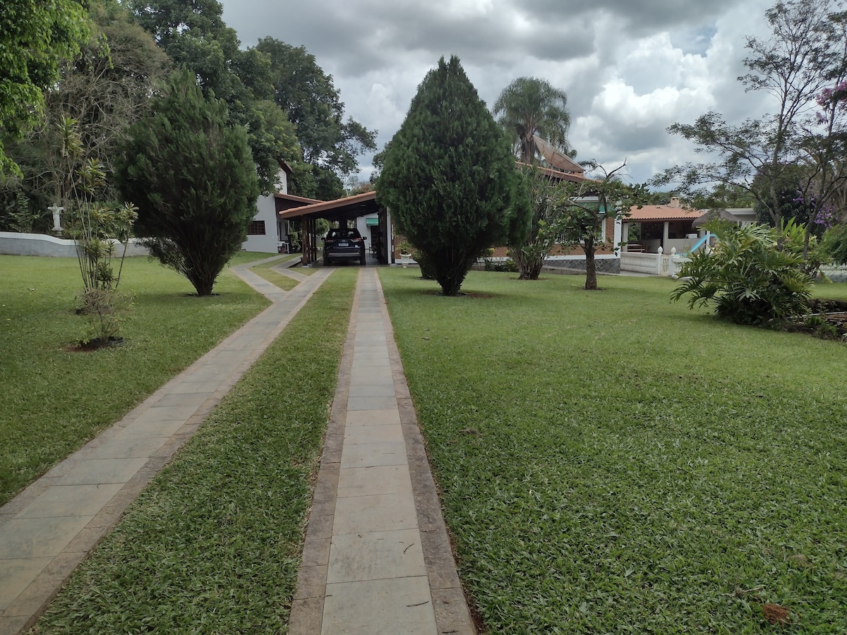 Casa de fazenda, piscina, Wi-fi, suítes reformadas