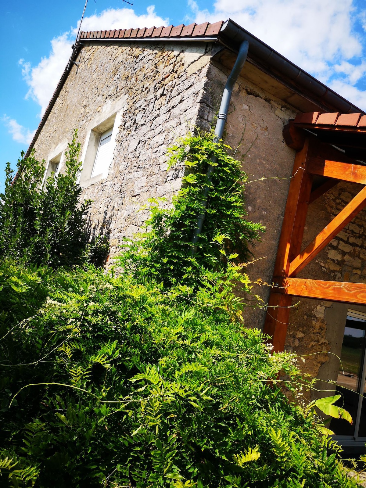 Grand gîte à la campagne avec terrasse