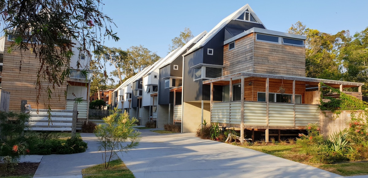 Blue Salt - Pacific Street Terraces, Crescent Head