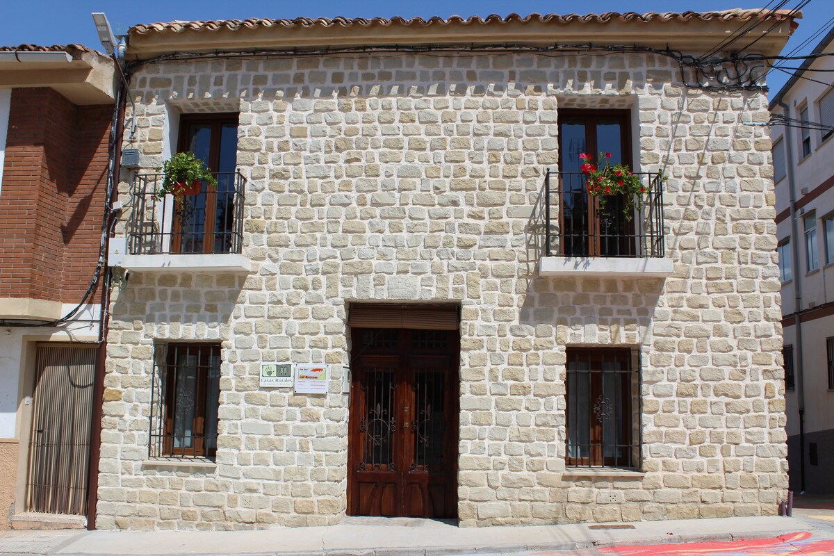 CASA RURAL LOS MONTONES