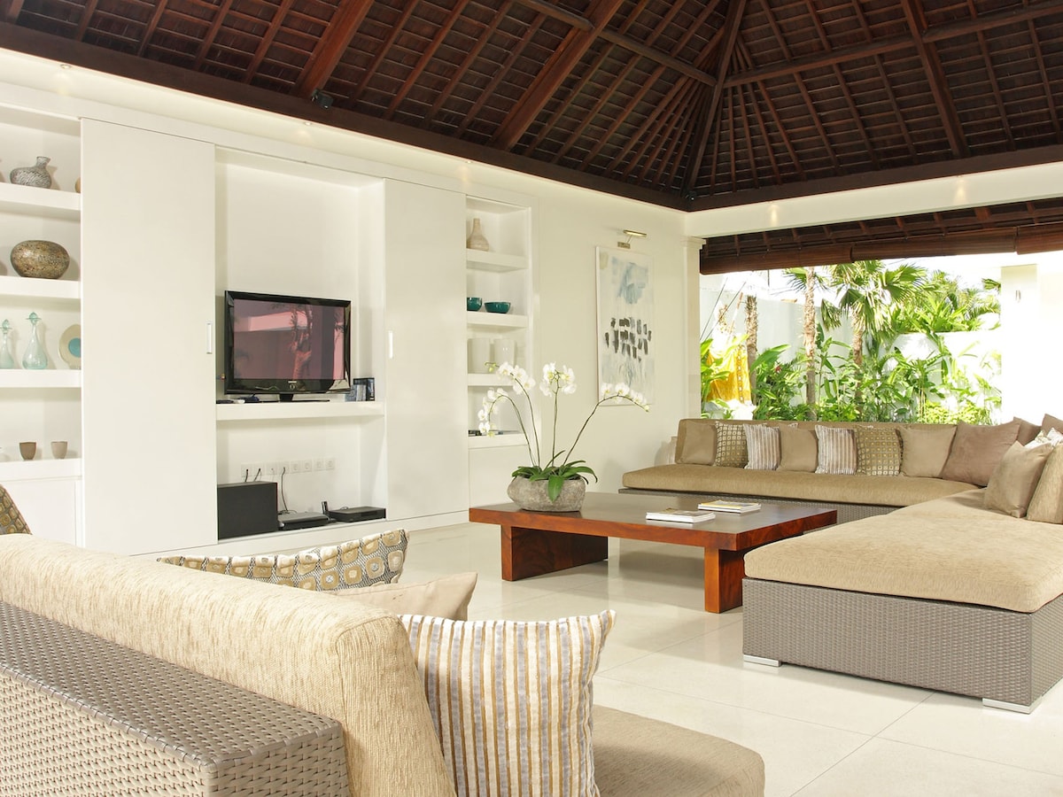 长谷热带别墅（ Tropical Villa Asante ） ， 4卧室，长谷（ Canggu ）