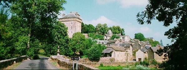 Logement indépendant  à Montrozier, village classé