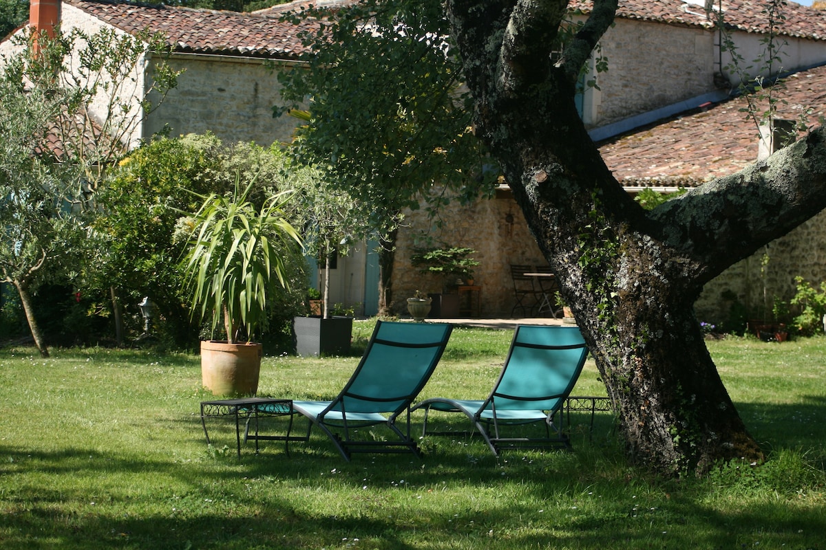 Maison entre mer et terroir proche  Royan 11 pers