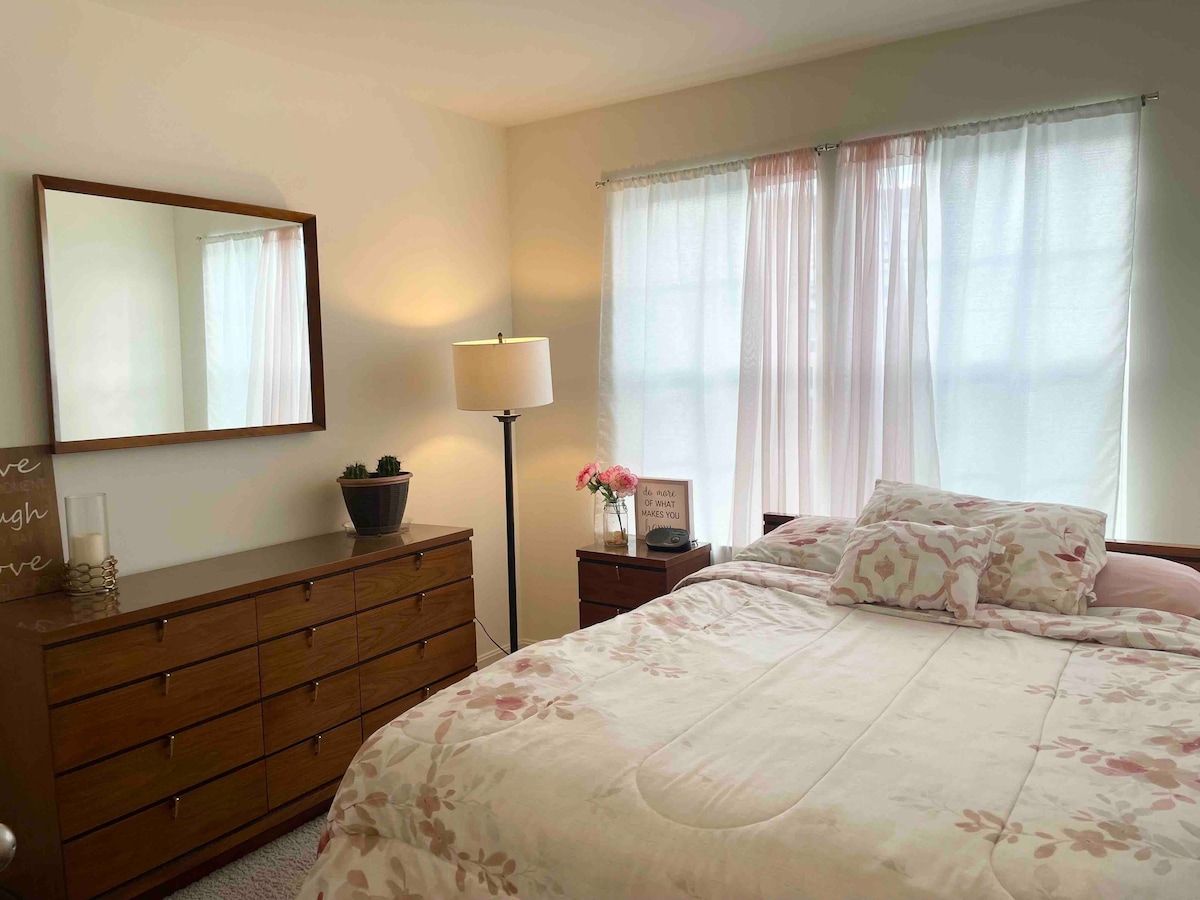 Comfort and Style near Downtown Frederick