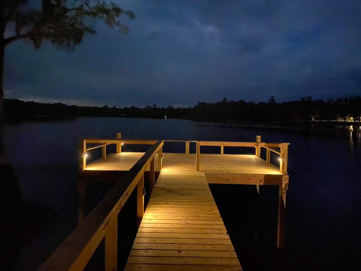 Papa Joe 's Lake House