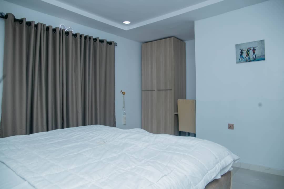 Osogbo可爱的双卧室酒店式公寓。