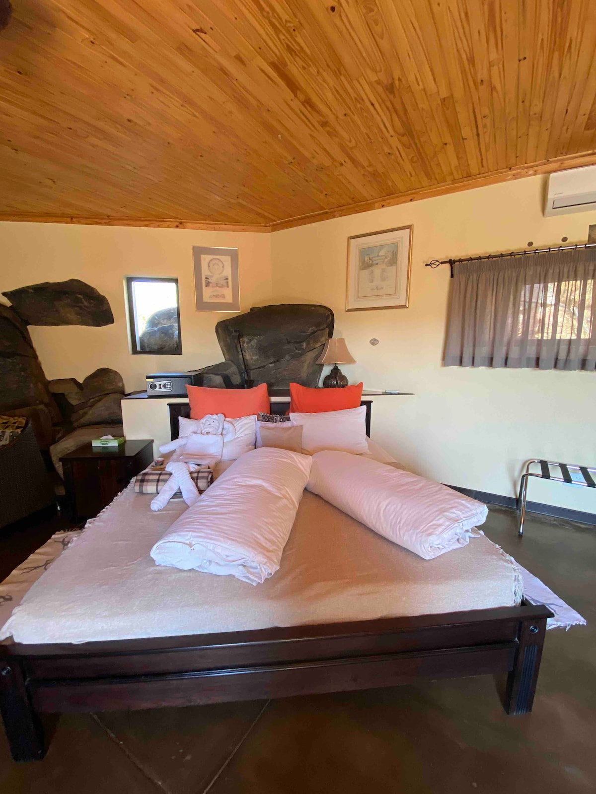 Katrin Luxury Suite at Düsternbrook Guest Safari