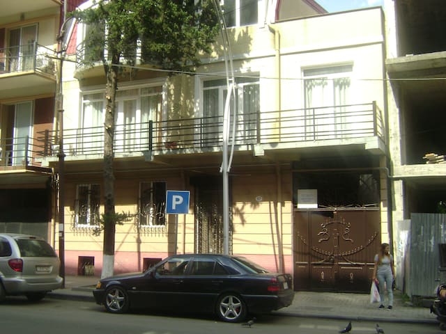 chambre prive  lits   秞                  prix :103/nuit dtails