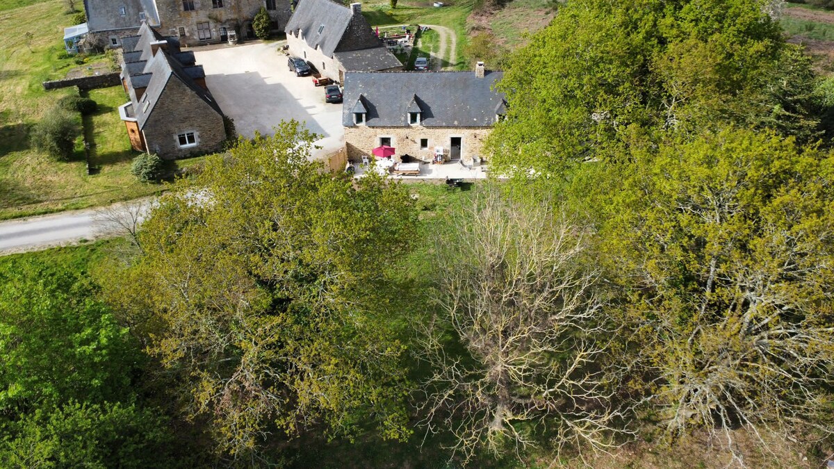 Jolie chambre d'hôtes dans une longère en campagne