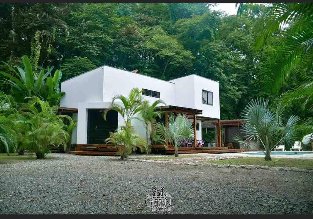 Green House Punta Uva