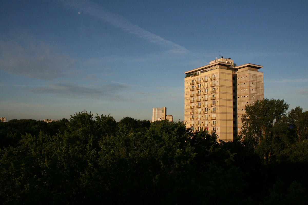 Waldrand Tiergarten: zentral, modern, komfortabel