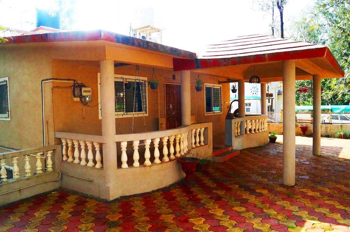 Sadguru Sadan旅馆
