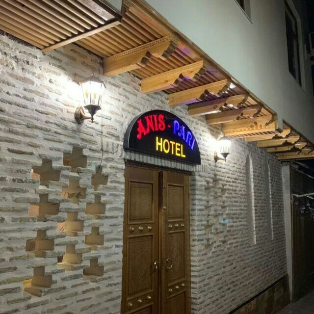 Anis-Pari hotel