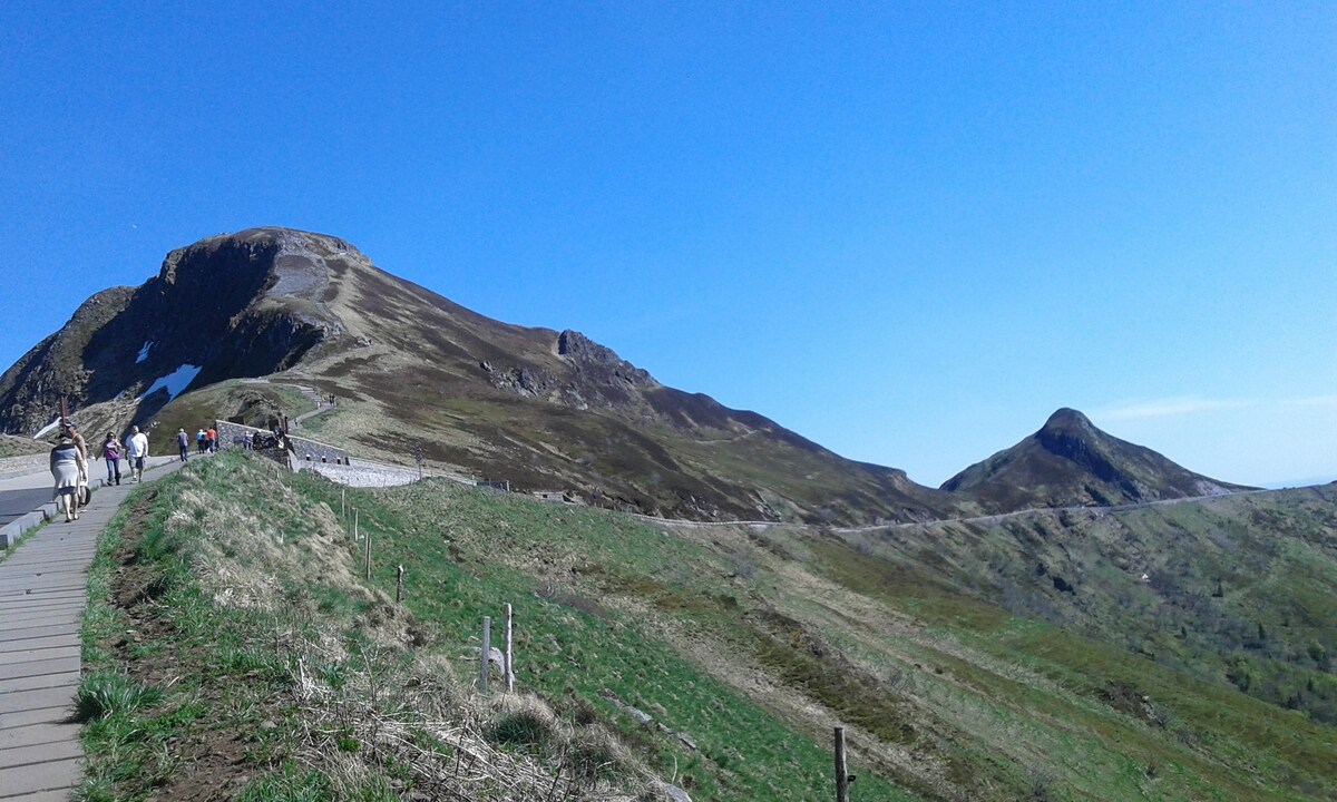 Chalet les petits clogots cantal 3 *滑雪-徒步旅行