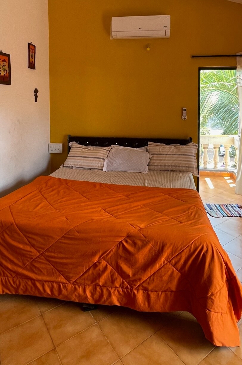 Comfy Flat Near Calangute Beach!