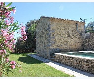 漂亮的Mazet Provençal带泳池空调