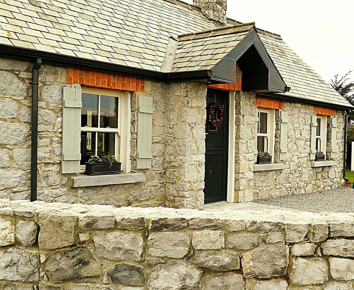 Ash Cottage - A Traditional Irish Stone Cottage