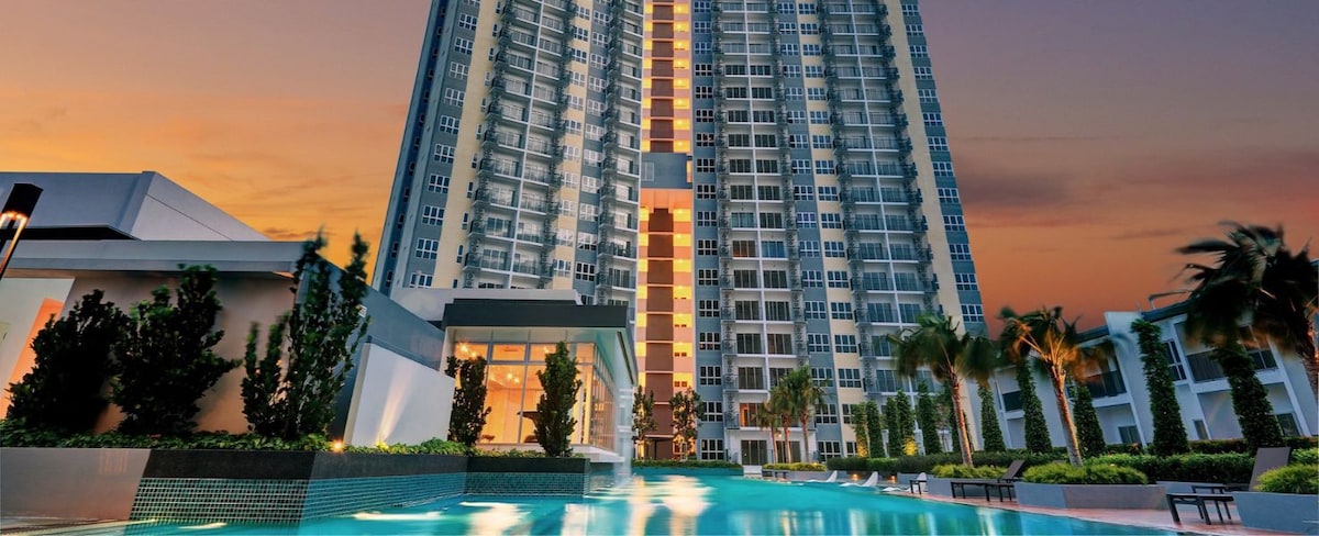 班吉现代公寓（ 3 ） ，配有空调和游泳池
