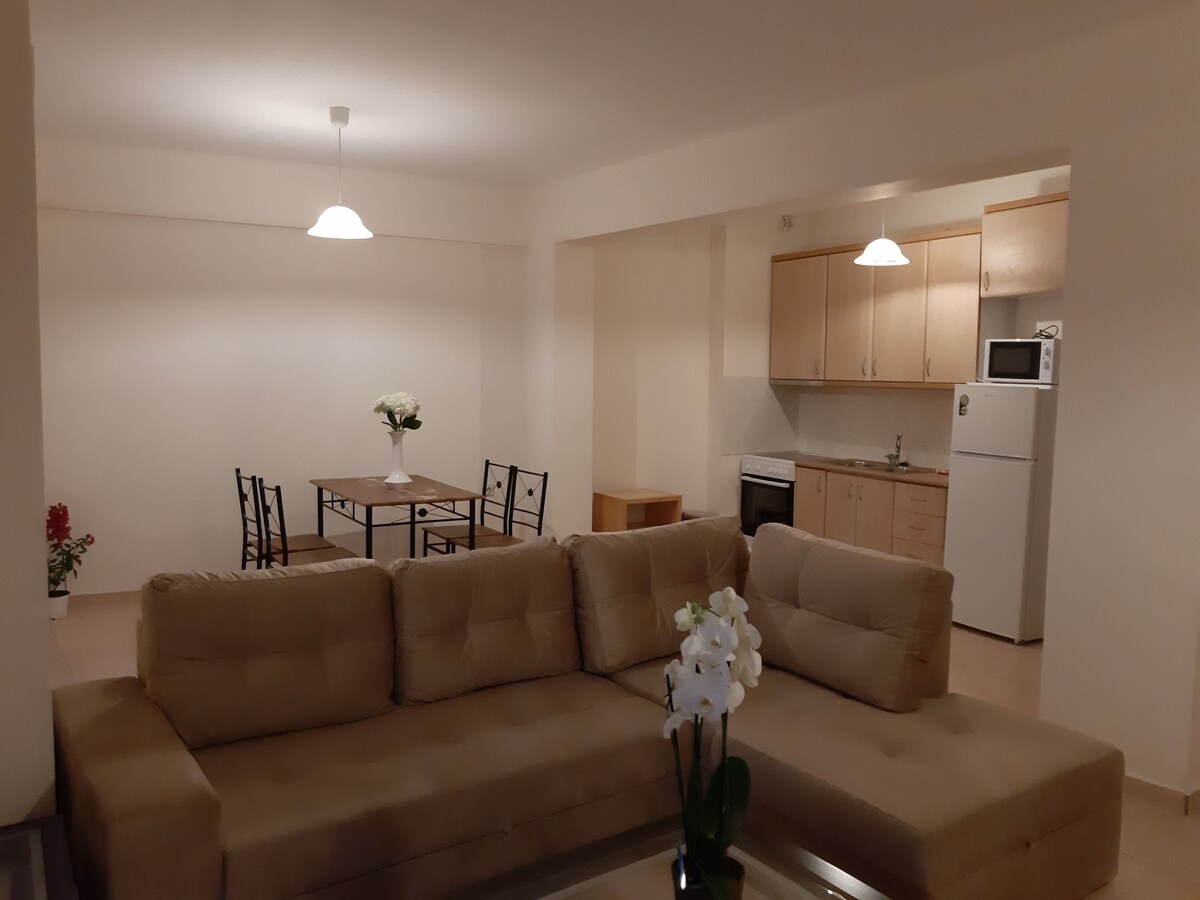 3 Bedrooms Apartment