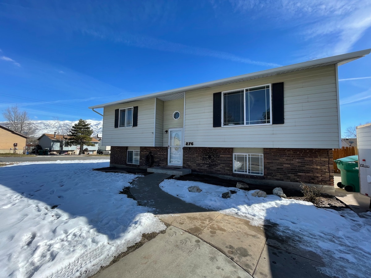 Beautiful home in Layton