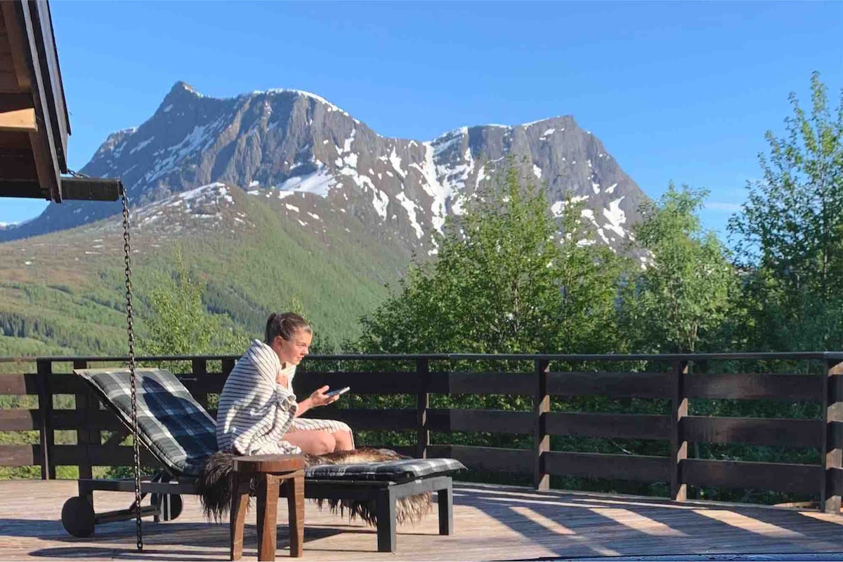 Hytte med nærhet til fjell og fjorder