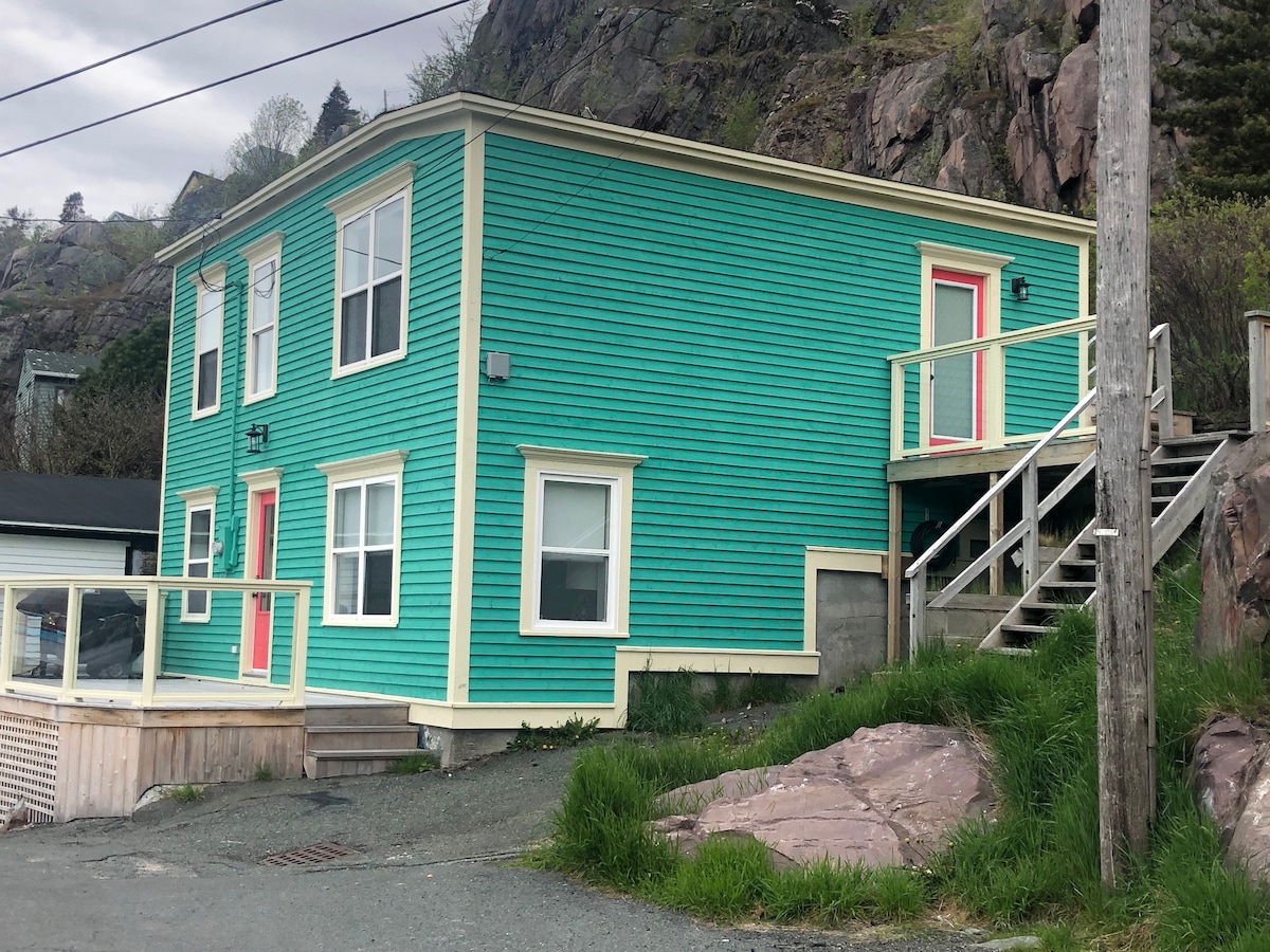 The Battery Village - Signal Hill, St. John 's