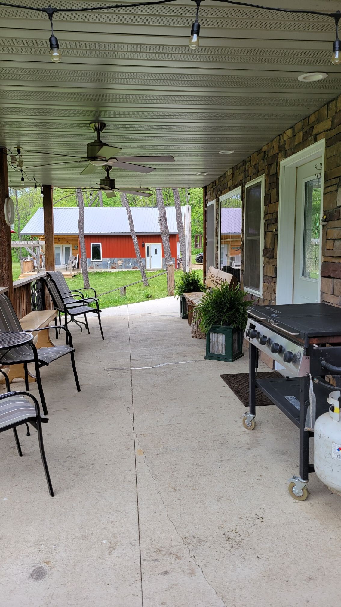 Wild Rose Road Cabin - Rural Ft. Atkinson, Iowa