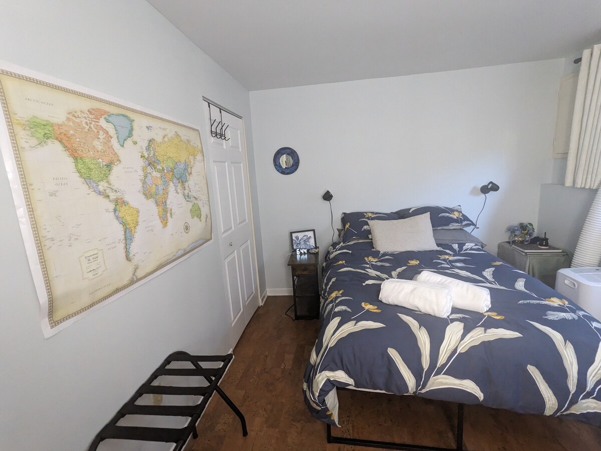 Cozy private room in Dartmouth