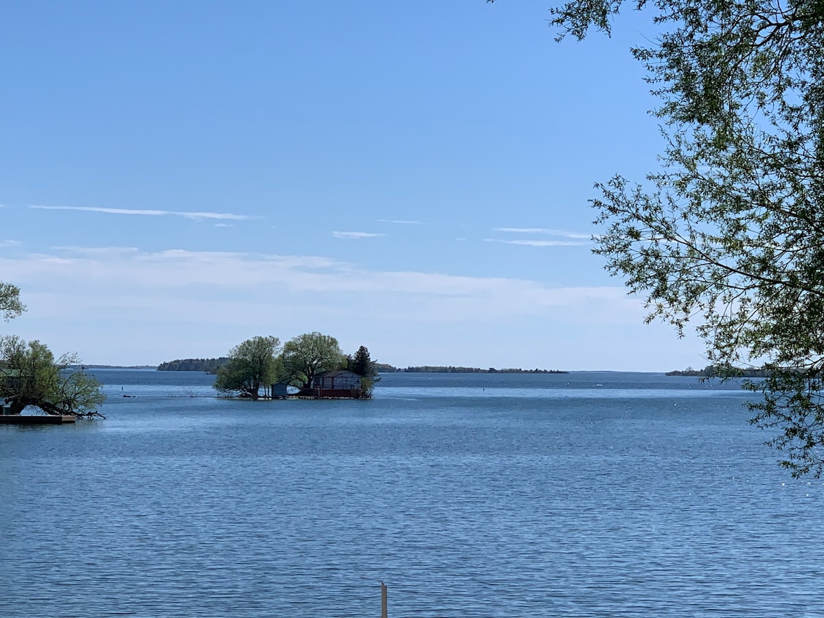 Cottage on the Shore of the St. Lawrence River