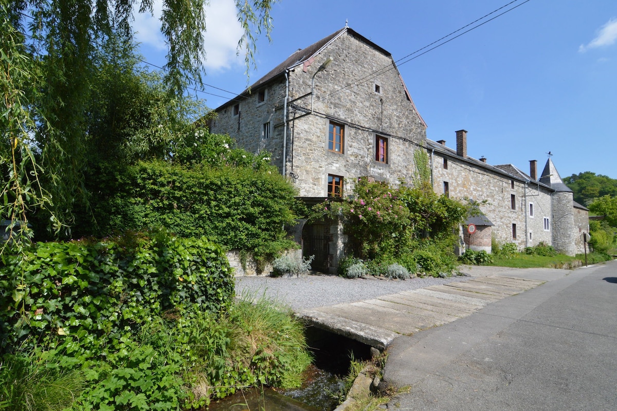 Enchanting Cottage with Terrace, Garden