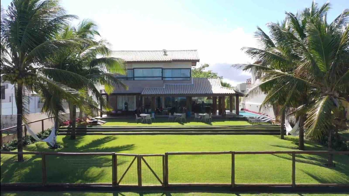 Casa  Frente Mar  em condominio em Guarajuba