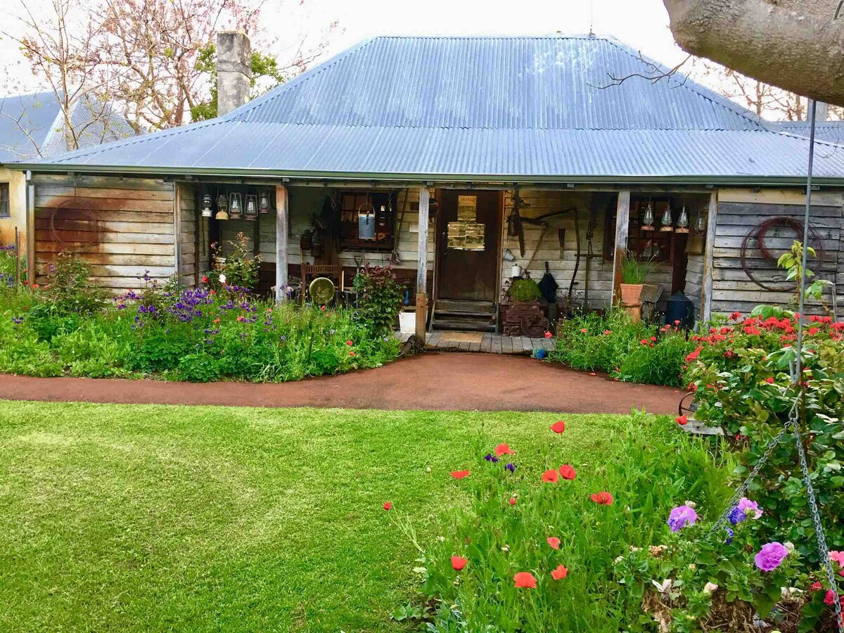 Harwood 's Cottage ，「老谷仓」