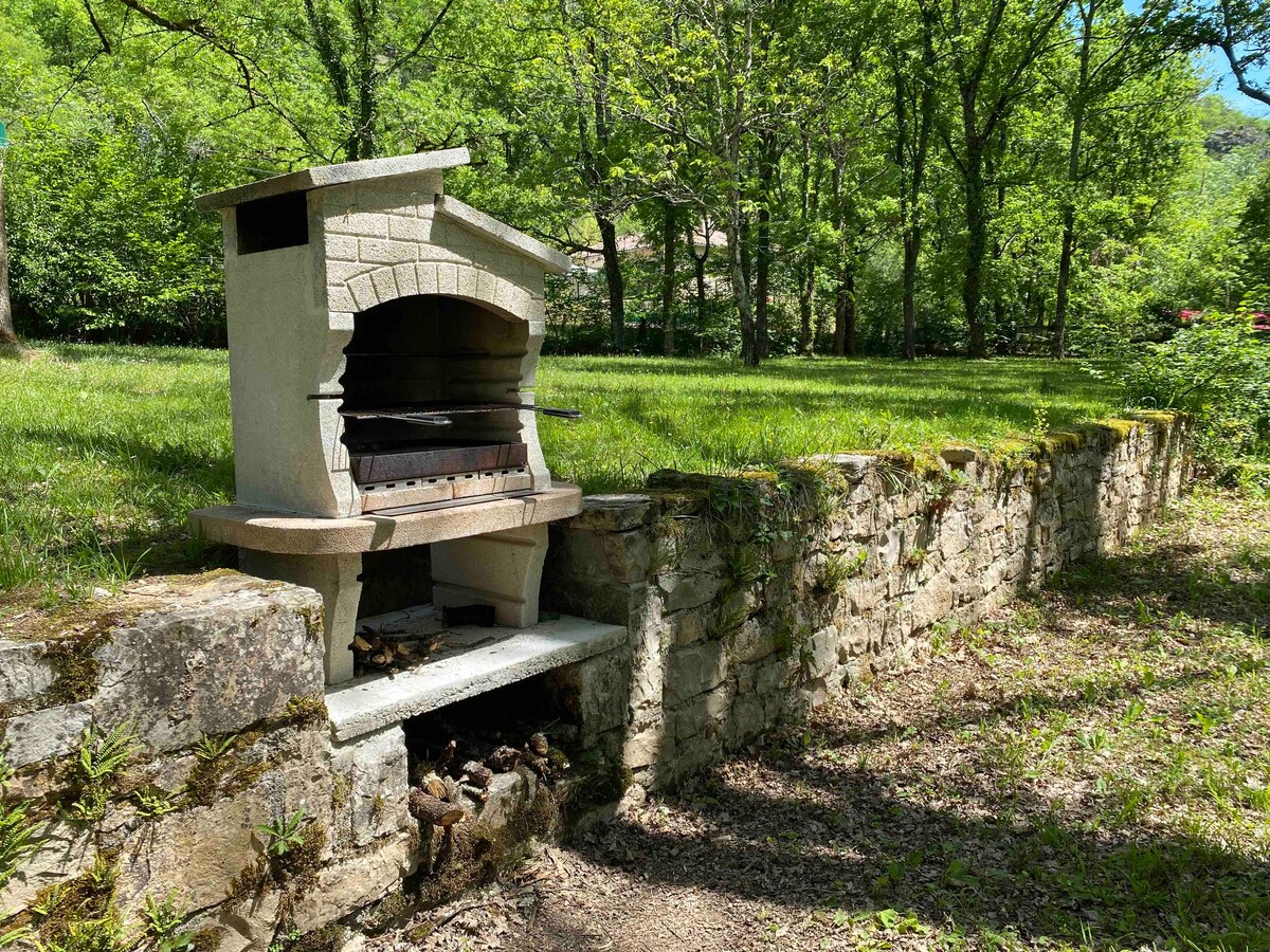 Charmante maison en bordure de rivière