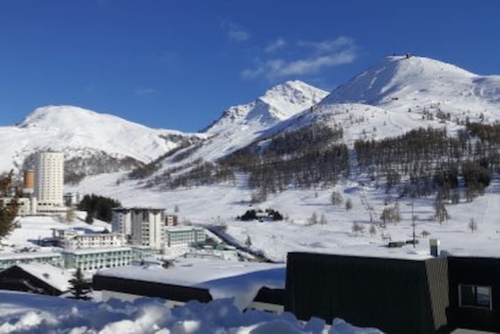 塞斯特列雷 (Sestriere)的民宿