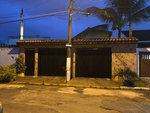 Itaguá的民宿